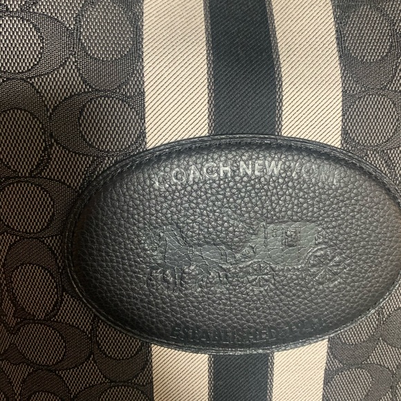 NWOT - Coach Chaise Crossbody bag - Picture 4 of 5